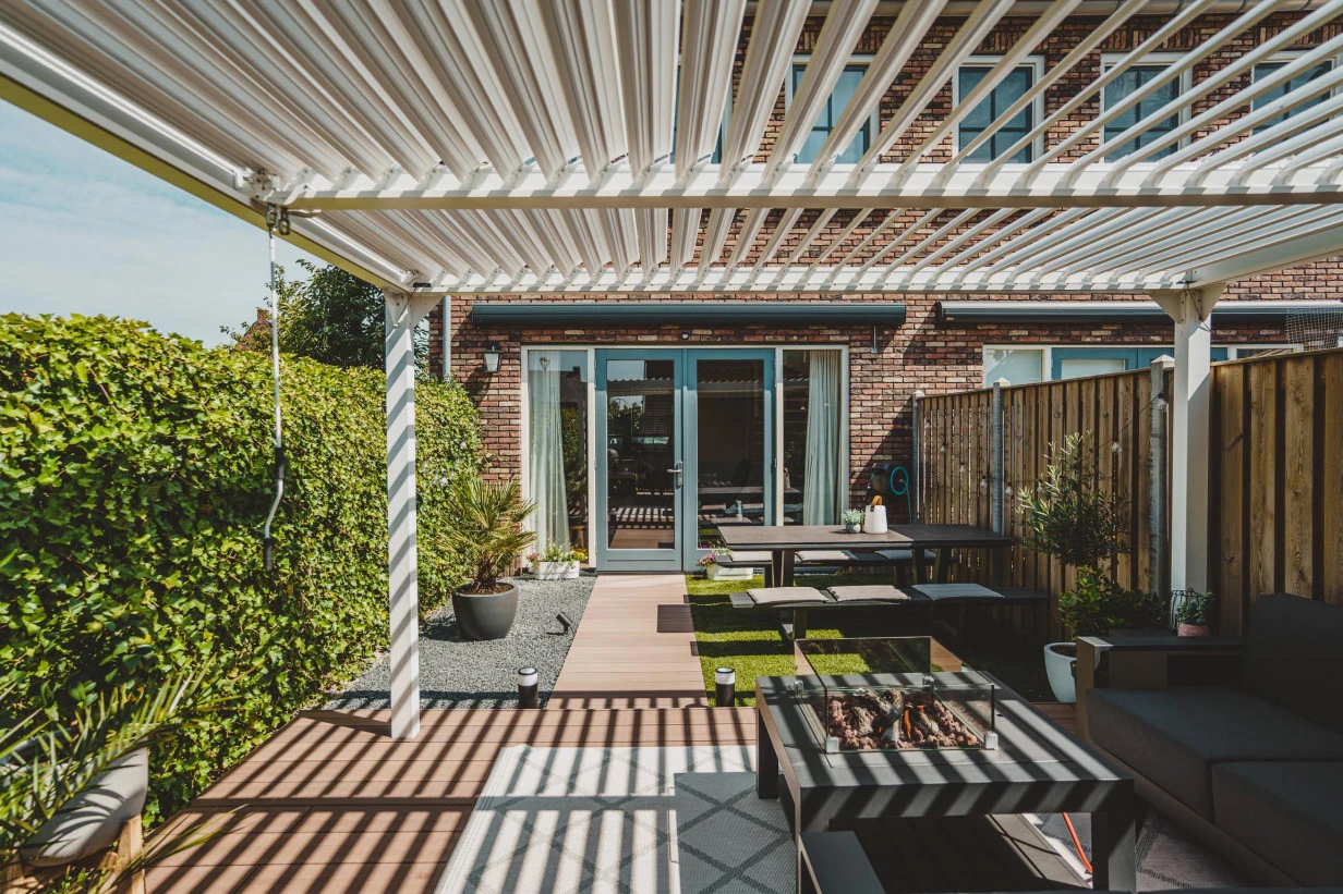 Aluminium Pergola Met Lamellen Wit 400 x 400 cm - Afbeelding 7